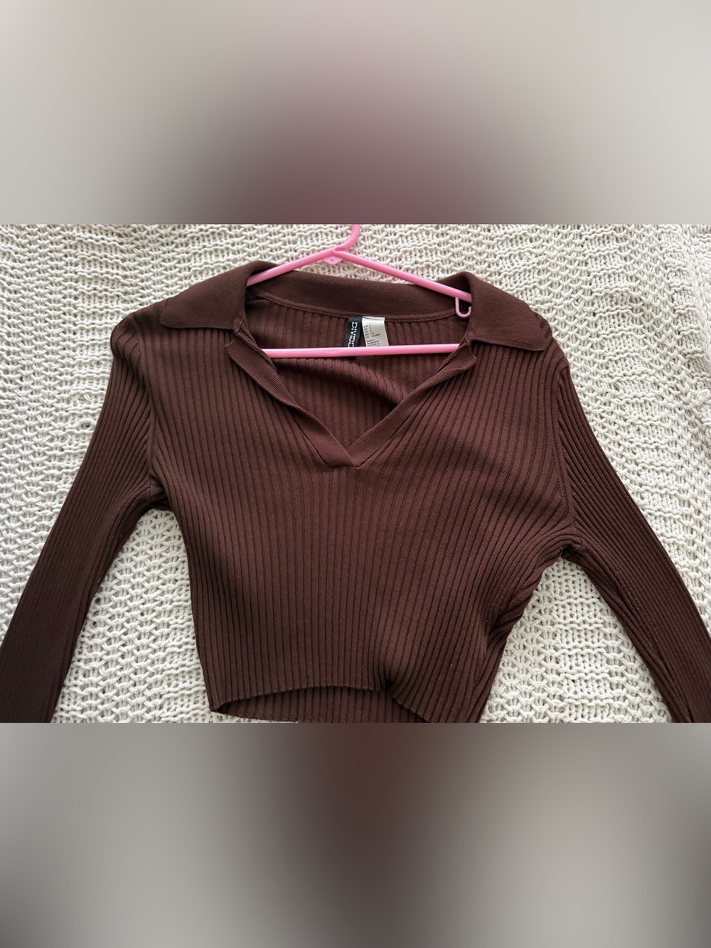 H&M Ribbed Collared V-Neck Long Sleeve Crop Top - Brown